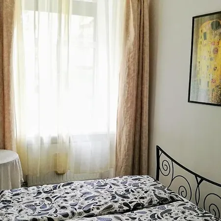 Cosy Downtown Apartment